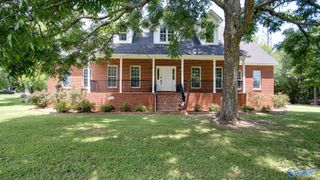 102 Rockhaven Drive, Guntersville, AL 35976