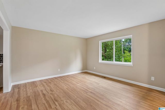 112 SILVERLEAF DRIVE, Trussville, AL 35173