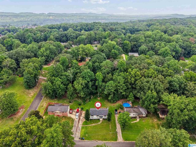 112 SILVERLEAF DRIVE, Trussville, AL 35173