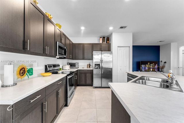 13383 SW 285th St, Homestead, FL 33033