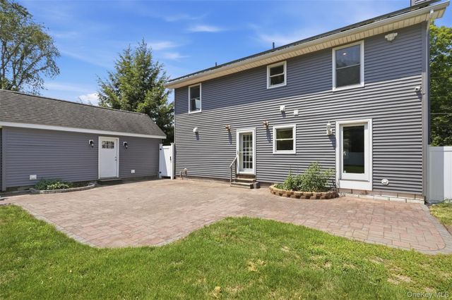 10 Henmond Boulevard, Poughkeepsie, NY 12603