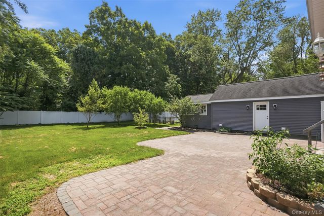 10 Henmond Boulevard, Poughkeepsie, NY 12603