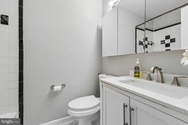 7974 COMMUNITY DR, Manassas, VA 20109