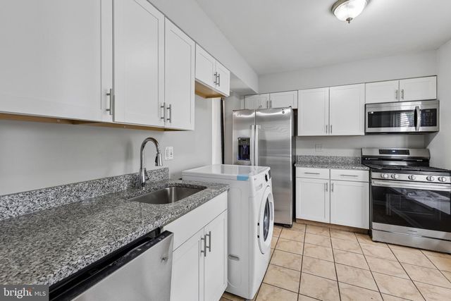 7974 COMMUNITY DR, Manassas, VA 20109