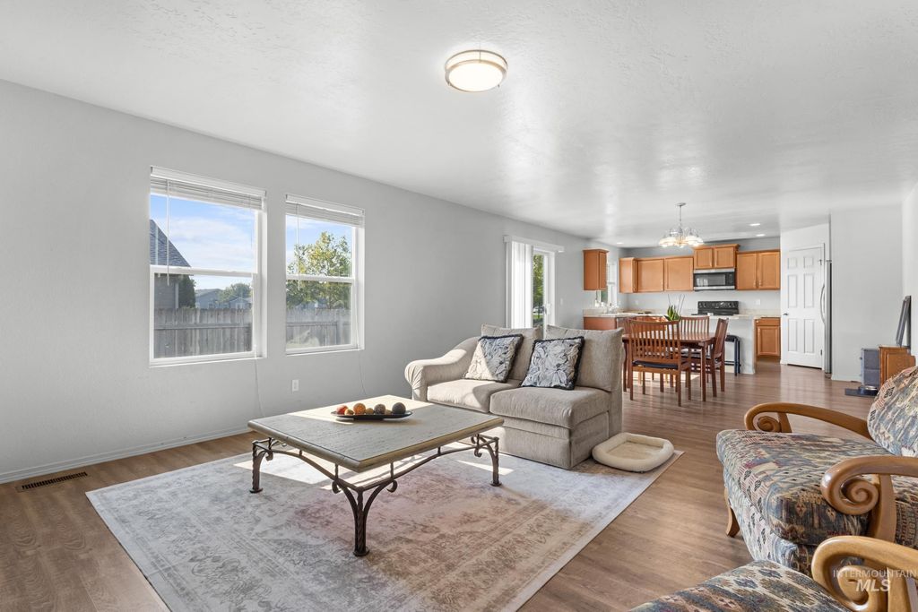 4633 N Dyver, Meridian, ID 83642 photo 4