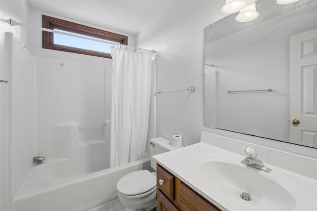 2715 Sleepy Hollow Drive, Portage, MI 49024