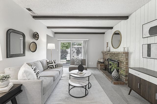 105 Waterglen Cir, Sacramento, CA 95826