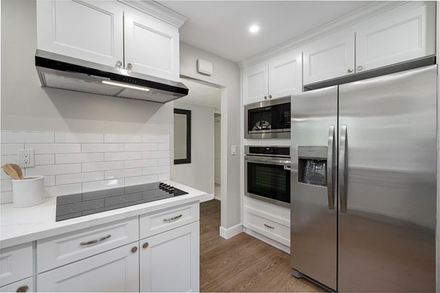 105 Waterglen Cir, Sacramento, CA 95826