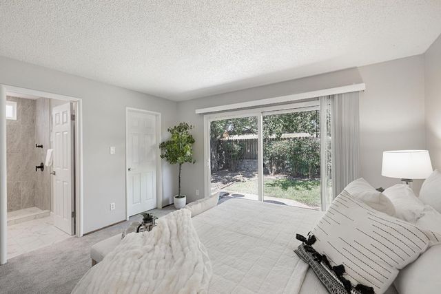105 Waterglen Cir, Sacramento, CA 95826