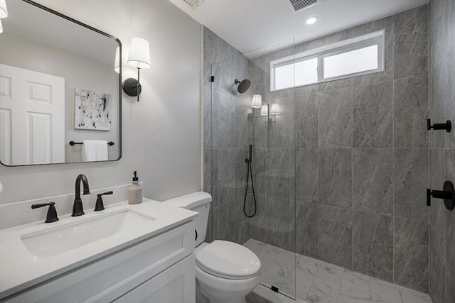 105 Waterglen Cir, Sacramento, CA 95826