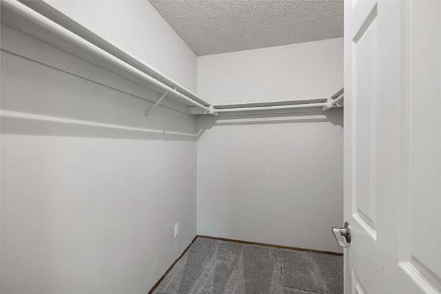 105 Waterglen Cir, Sacramento, CA 95826