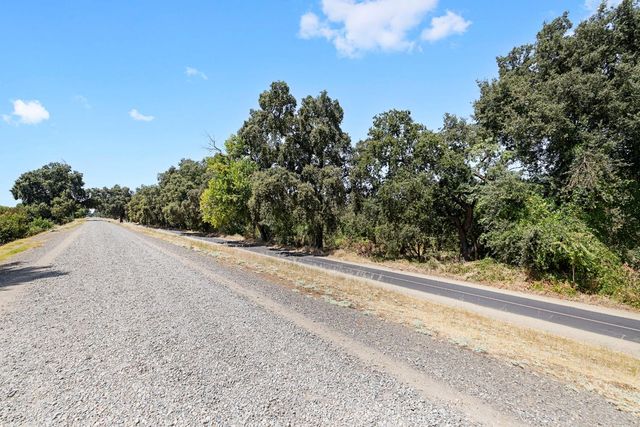 105 Waterglen Cir, Sacramento, CA 95826