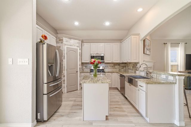 1060 Brigid Court, Dickinson, TX 77539