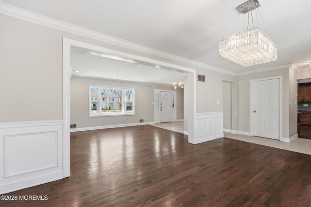 129 Melissa Court, Lakewood, NJ 08701