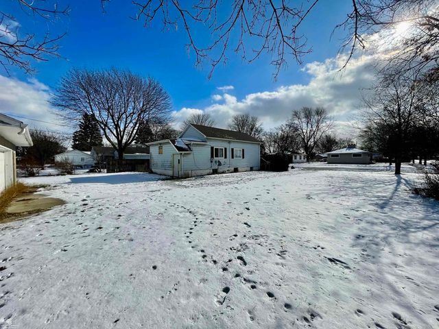 1821 Pine Street, Port Huron, MI 48060