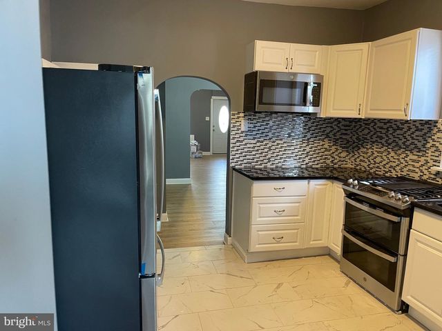 4044 DEXTER ST, Philadelphia, PA 19128