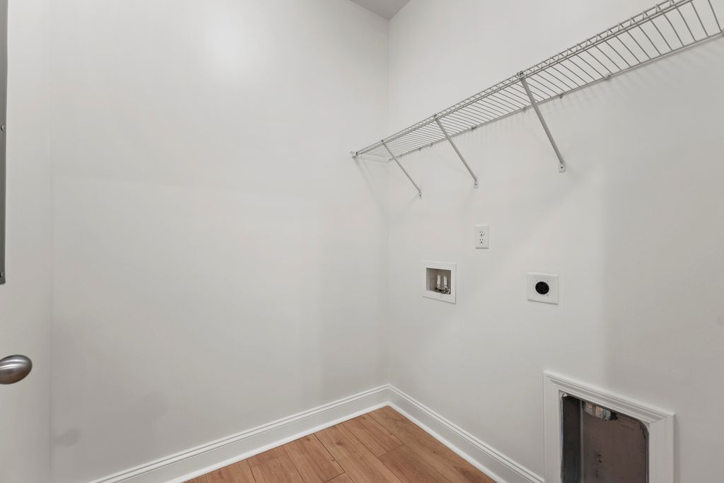 Image 12 of property listing at 123 Boone Street, Summerville, SC 29483