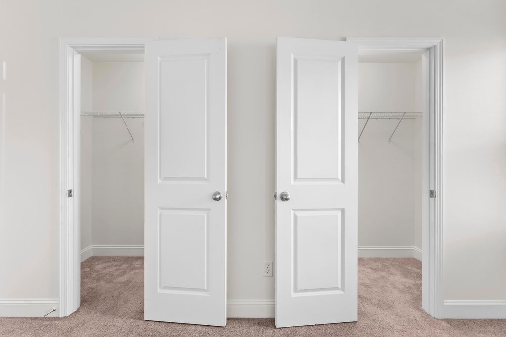 Image 15 of property listing at 123 Boone Street, Summerville, SC 29483