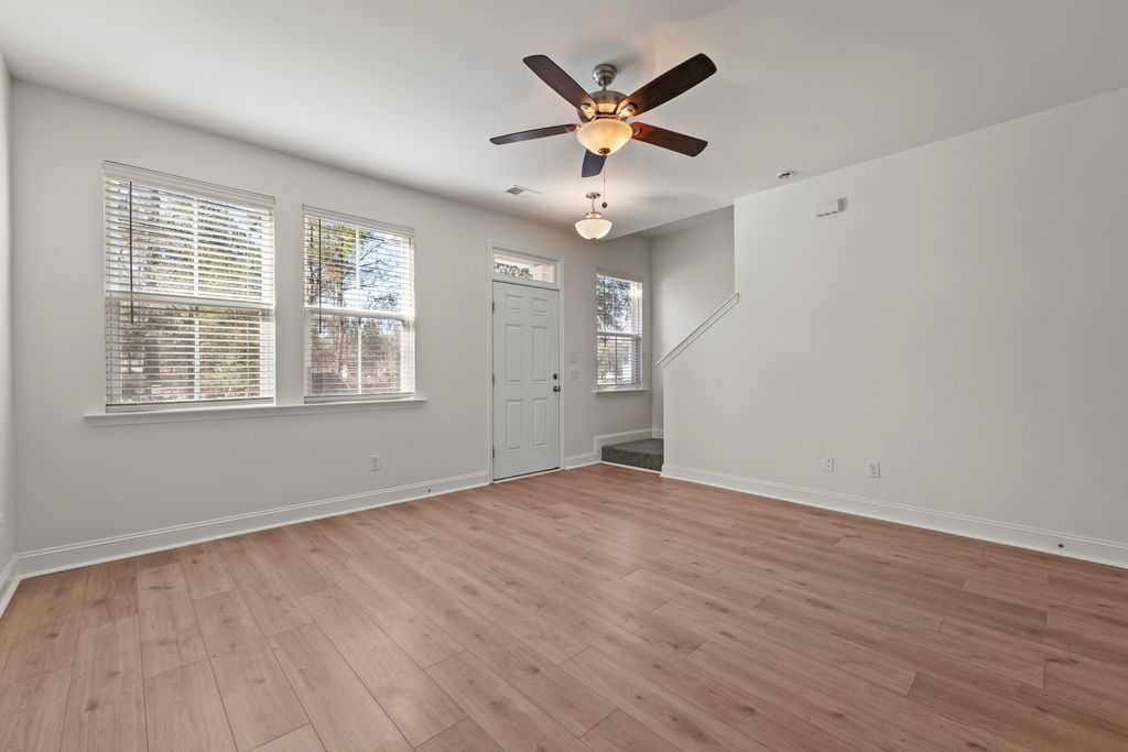 Image 5 of property listing at 123 Boone Street, Summerville, SC 29483