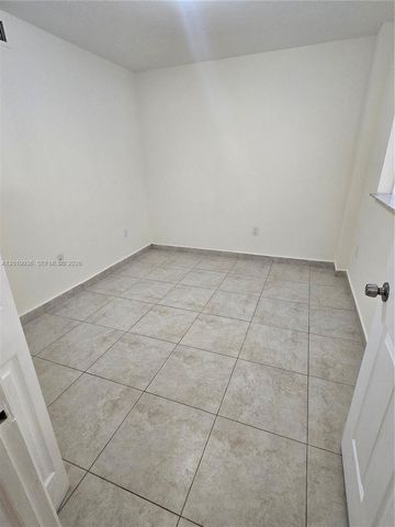 2647 NW 25th Ave 409, Miami, FL 33142