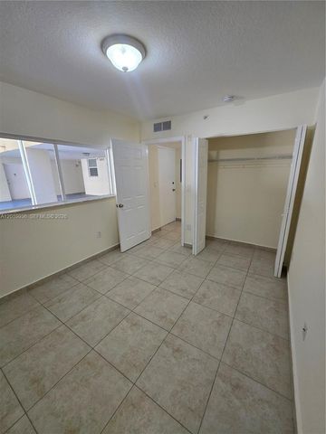 2647 NW 25th Ave 409, Miami, FL 33142
