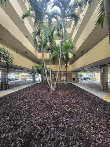2647 NW 25th Ave 409, Miami, FL 33142