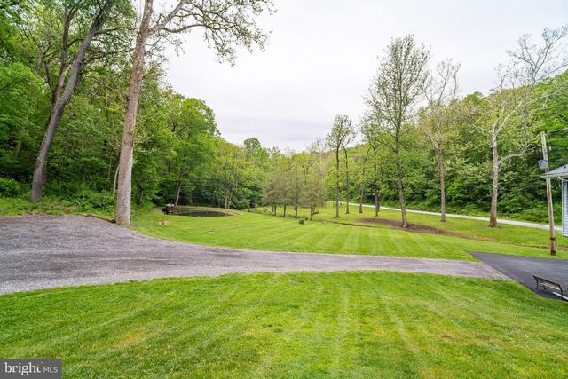 13127 MANOR FURNACE RD, Felton, PA 17322