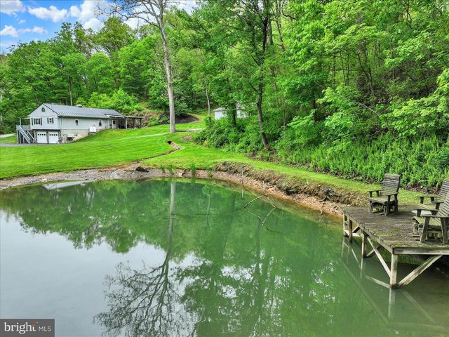 13127 MANOR FURNACE RD, Felton, PA 17322