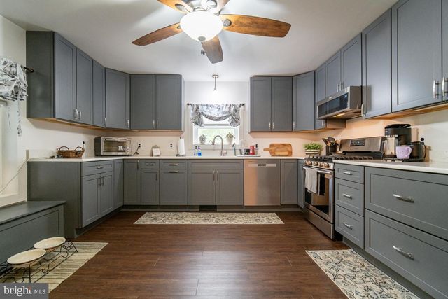 13127 MANOR FURNACE RD, Felton, PA 17322