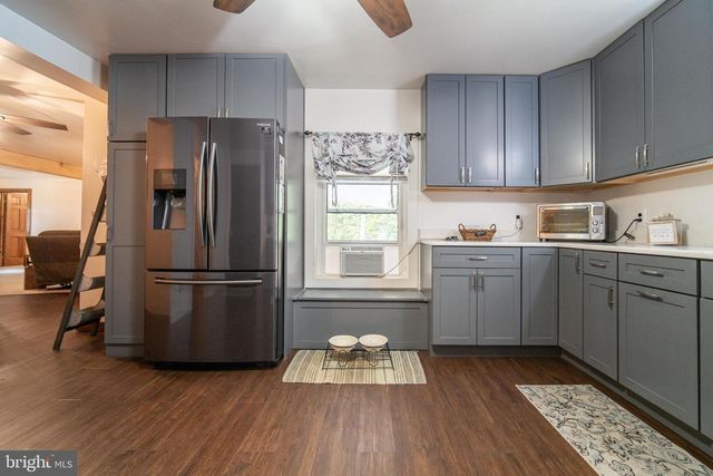 13127 MANOR FURNACE RD, Felton, PA 17322