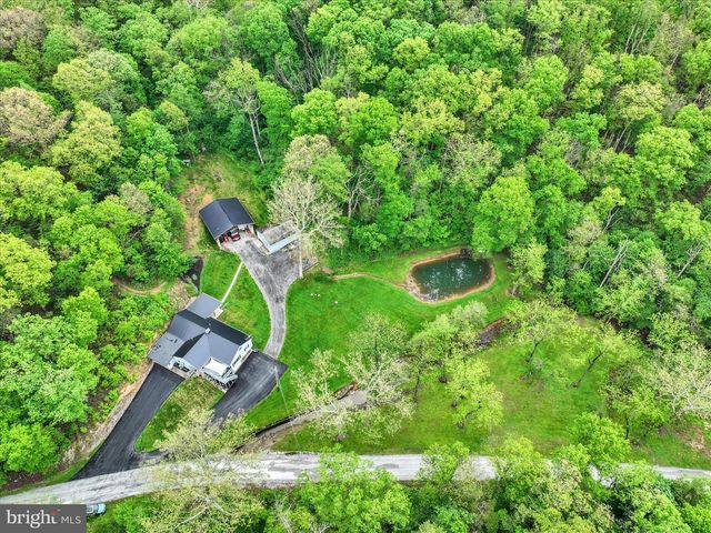 13127 MANOR FURNACE RD, Felton, PA 17322