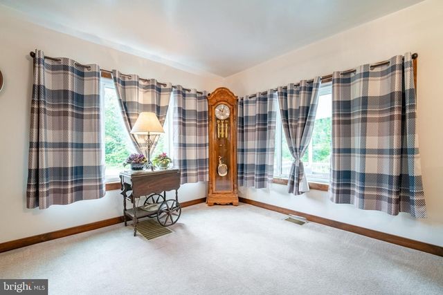 13127 MANOR FURNACE RD, Felton, PA 17322