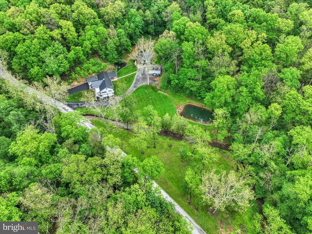 13127 MANOR FURNACE RD, Felton, PA 17322
