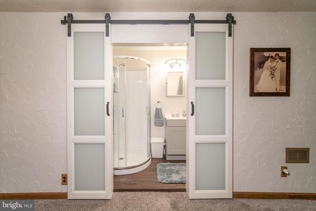 13127 MANOR FURNACE RD, Felton, PA 17322