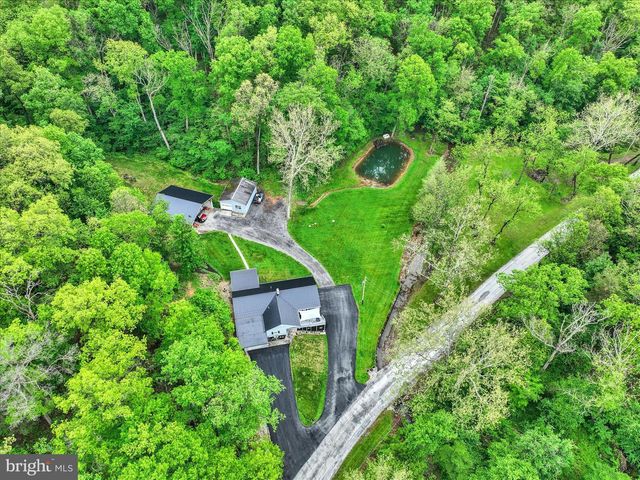 13127 MANOR FURNACE RD, Felton, PA 17322