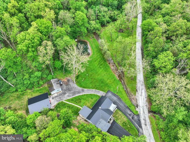 13127 MANOR FURNACE RD, Felton, PA 17322