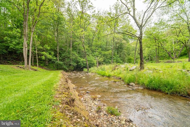 13127 MANOR FURNACE RD, Felton, PA 17322