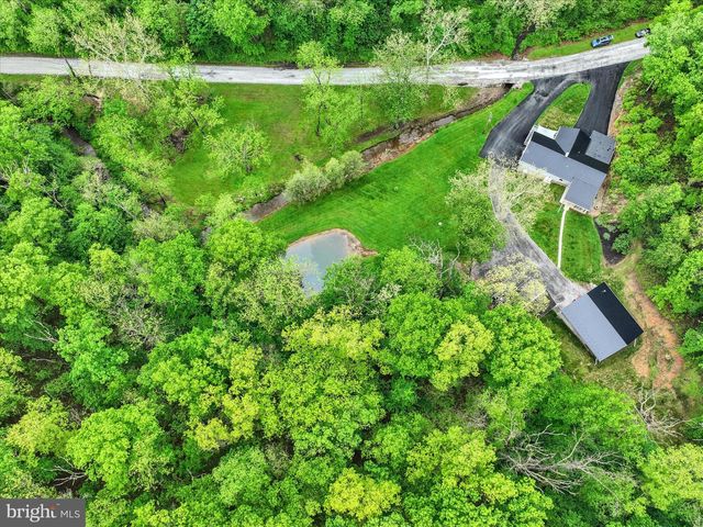 13127 MANOR FURNACE RD, Felton, PA 17322