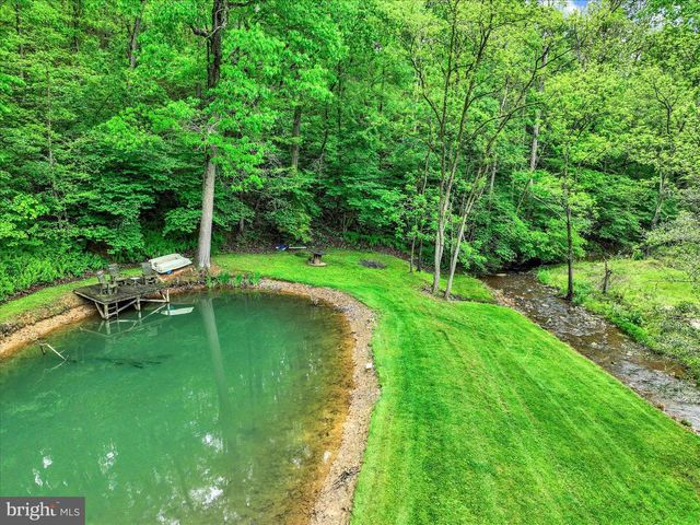 13127 MANOR FURNACE RD, Felton, PA 17322