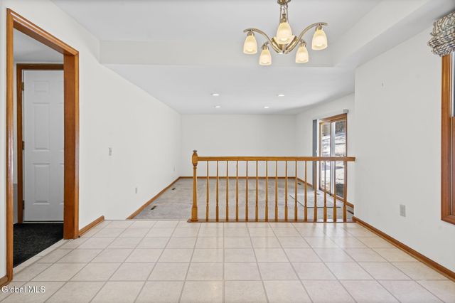 14 Redwood Drive, Glenville, NY 12302