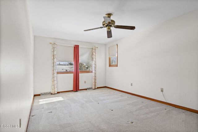 14 Redwood Drive, Glenville, NY 12302