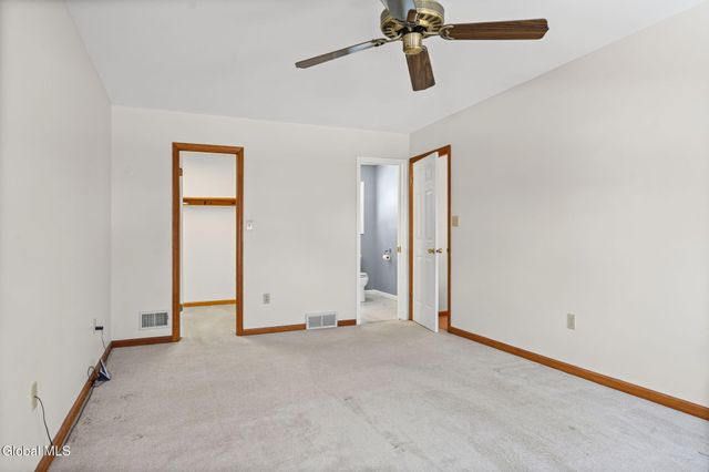 14 Redwood Drive, Glenville, NY 12302