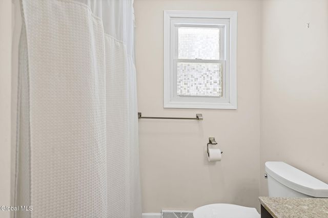 14 Redwood Drive, Glenville, NY 12302