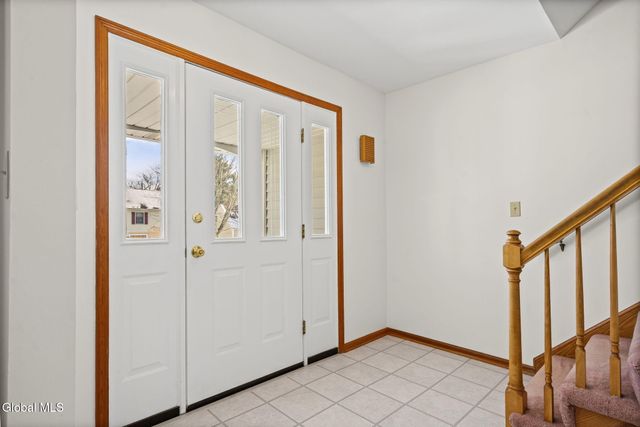 14 Redwood Drive, Glenville, NY 12302