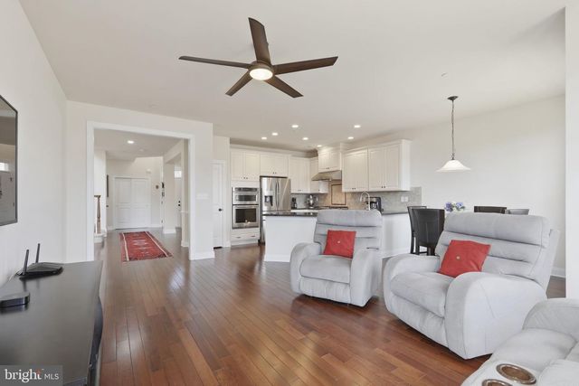 3118 BUTTERNUT LN, Chester Springs, PA 19425