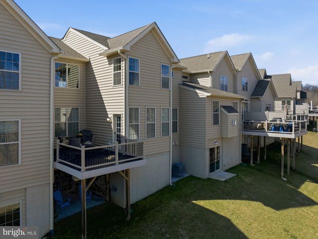 3118 BUTTERNUT LN, Chester Springs, PA 19425