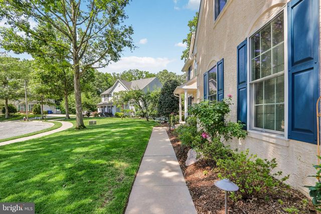 164 MEMORIAL LN, Mount Laurel, NJ 08054