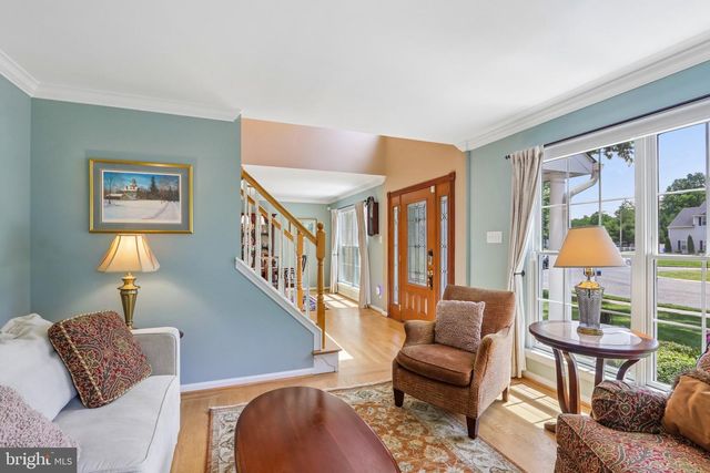 164 MEMORIAL LN, Mount Laurel, NJ 08054