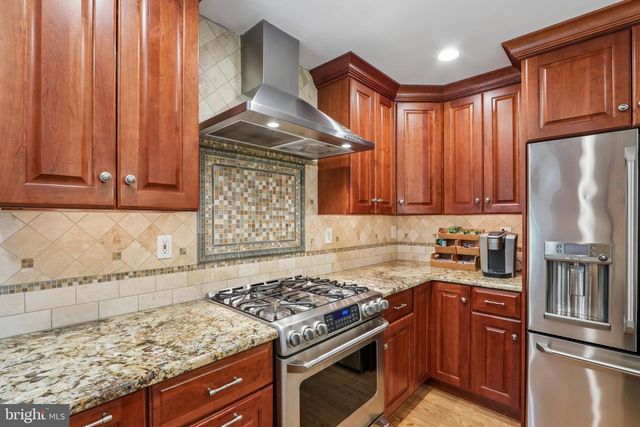 164 MEMORIAL LN, Mount Laurel, NJ 08054