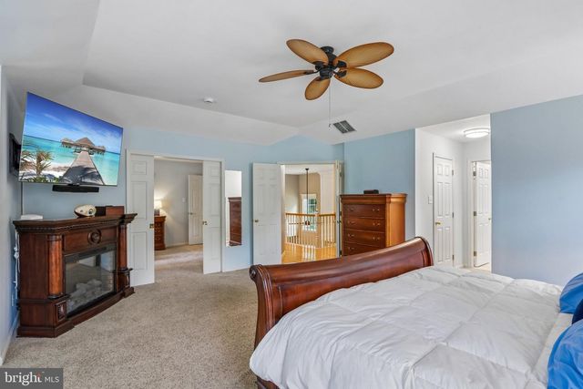 164 MEMORIAL LN, Mount Laurel, NJ 08054